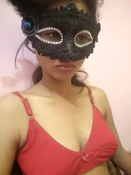 Curvy Amyra online show from April 2, 10:46 am