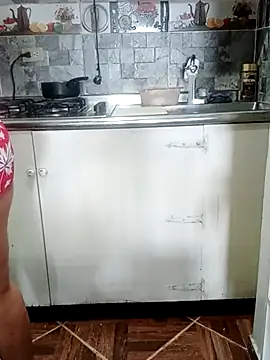 sexymomsn online show from May 28, 2:36 pm