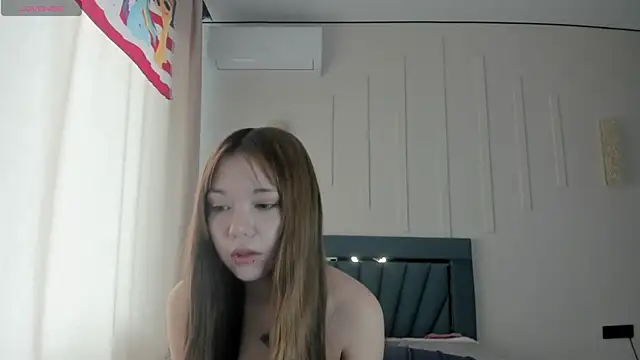 Snapshot of kok0mi chatting on May 2, 3:33 am kok0mi online show from May 2, 3:33 am