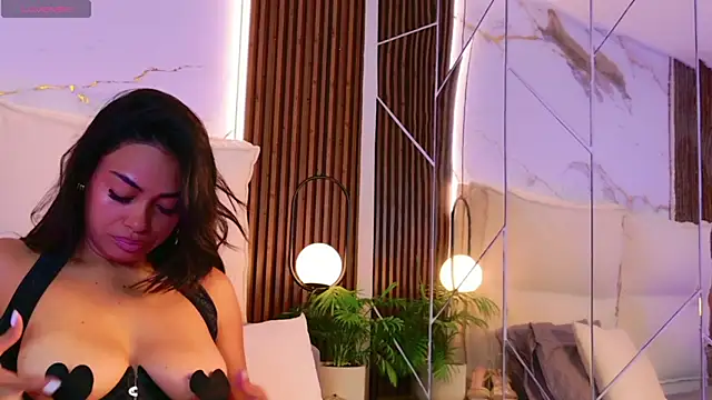 ElenaJamess online show from May 9, 2:22 pm