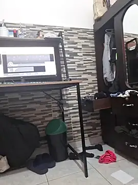 Snapshot of canela2010 chatting on March 31, 4:07 pm canela2010 online show from March 31, 4:07 pm