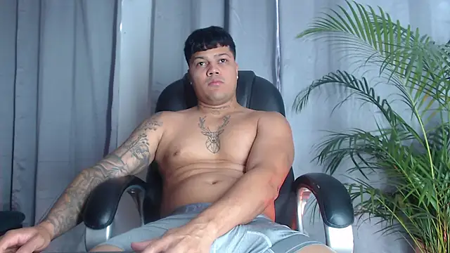 Snapshot of Pedro_x777 chatting on June 26, 3:38 pm Pedro x777 online show from June 26, 3:38 pm