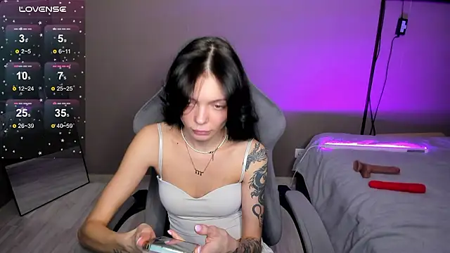 SweetMary adam online show from March 25, 2:45 pm