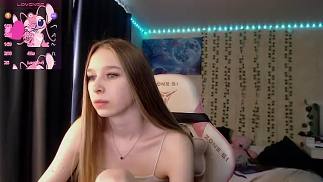 kitsune888 online show from April 29, 12:37 am