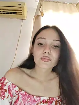Snapshot of icedrosemarye chatting on May 20, 2:34 pm icedrosemarye online show from May 20, 2:34 pm