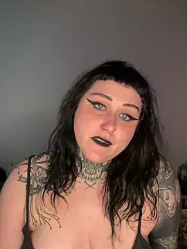 Snapshot of InkMaleficent chatting on March 24, 3:50 pm InkMaleficent online show from March 24, 3:50 pm