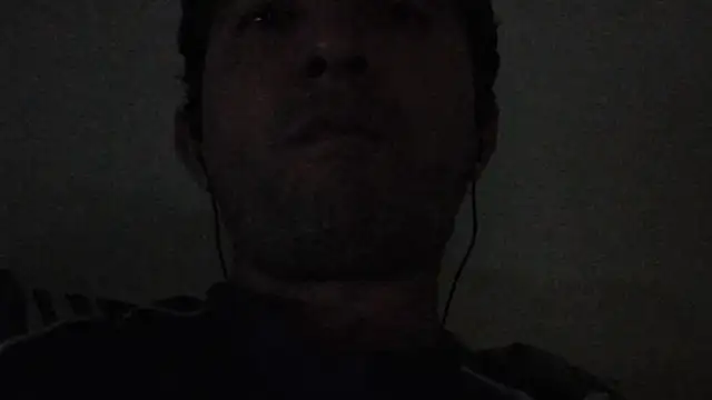 Snapshot of Sueliton2 chatting on March 31, 1:18 am Sueliton2 online show from March 31, 1:18 am