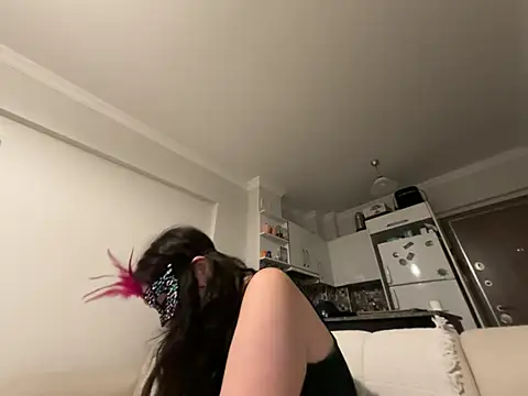 lilyums online show from July 21, 7:49 pm