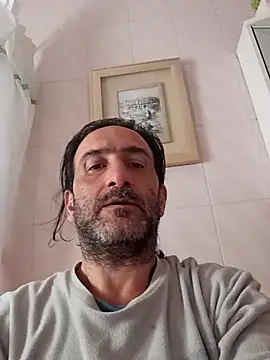 DanTrov79 online show from April 18, 9:35 am