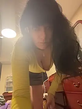 Snapshot of mango-kitty chatting on May 5, 5:43 pm mango-kitty online show from May 5, 5:43 pm