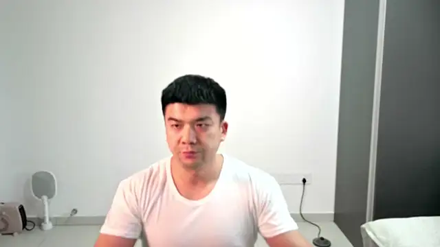 MichaelTheStraight online show from July 18, 9:13 am