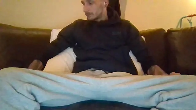 feetlovrr94 online show from May 17, 12:41 am