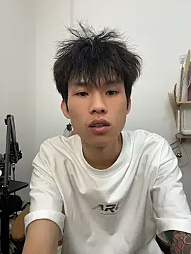 zzzzppp3 online show from June 3, 11:35 am