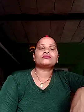 Snapshot of Shivani09900 chatting on July 2, 2:44 am Shivani09900 online show from July 2, 2:44 am