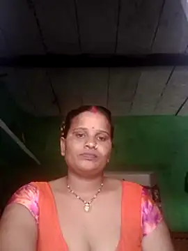 Snapshot of Shivani09900 chatting on July 4, 5:02 am Shivani09900 online show from July 4, 5:02 am