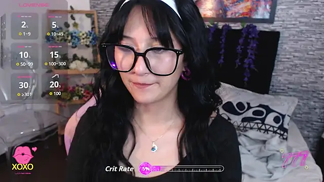 eyes moonn online show from May 11, 11:38 am
