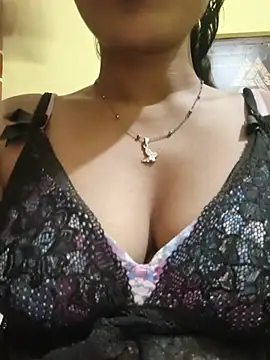 Snapshot of Rubina_Love chatting on June 20, 3:48 pm Rubina Love online show from June 20, 3:48 pm