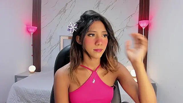 EsperanzaMora online show from April 23, 12:04 pm