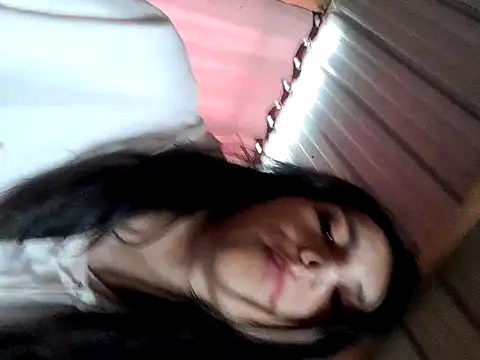 Snapshot of GinaLaFenix chatting on July 2, 2:01 pm GinaLaFenix online show from July 2, 2:01 pm