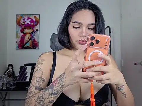 Snapshot of monicaconde chatting on April 7, 8:04 am monicaconde online show from April 7, 8:04 am
