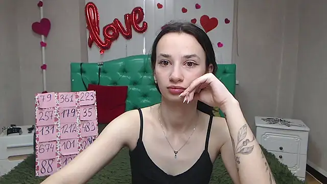 Snapshot of Je55icaBreeze chatting on May 25, 5:02 am Je55icaBreeze online show from May 25, 5:02 am