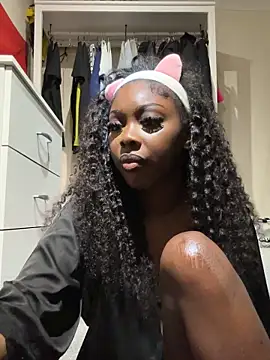 Snapshot of k_ashantixx chatting on March 27, 11:48 pm k ashantixx online show from March 27, 11:48 pm