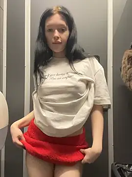 Snapshot of Flora_Ray chatting on April 9, 11:37 am Flora Ray online show from April 9, 11:37 am