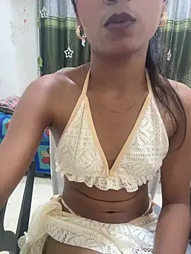 Snapshot of Baby_pari1 chatting on June 23, 9:24 pm Baby pari1 online show from June 23, 9:24 pm