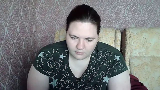 Snapshot of ElviraOreilllyX chatting on April 16, 5:52 am ElviraOreilllyX online show from April 16, 5:52 am