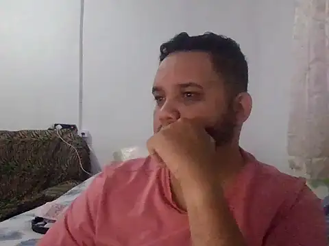 Snapshot of T_Santana chatting on June 23, 1:03 am T Santana online show from June 23, 1:03 am