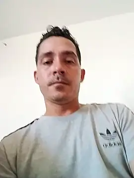 Snapshot of Gabriel_leon33 chatting on April 2, 2:37 pm Gabriel leon33 online show from April 2, 2:37 pm