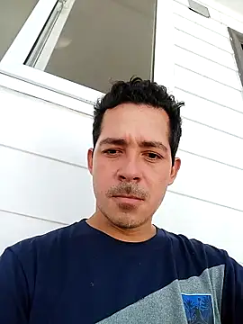 Snapshot of Gabriel_leon33 chatting on May 10, 8:03 pm Gabriel leon33 online show from May 10, 8:03 pm