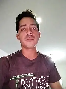 Snapshot of Gabriel_leon33 chatting on May 19, 12:38 am Gabriel leon33 online show from May 19, 12:38 am