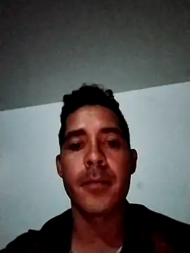 Snapshot of Gabriel_leon33 chatting on June 25, 6:51 am Gabriel leon33 online show from June 25, 6:51 am