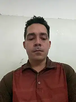 Snapshot of Gabriel_leon33 chatting on July 1, 8:30 pm Gabriel leon33 online show from July 1, 8:30 pm