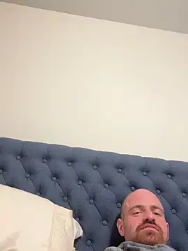 whitelioncody online show from April 20, 5:32 am