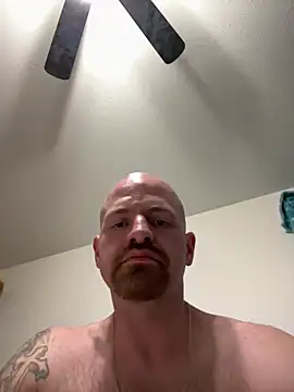 Snapshot of whitelioncody chatting on June 10, 6:23 am whitelioncody online show from June 10, 6:23 am