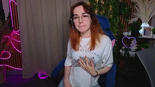 JoanReed online show from March 26, 3:50 pm