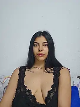 Snapshot of Crissdesire chatting on June 20, 5:43 am Crissdesire online show from June 20, 5:43 am