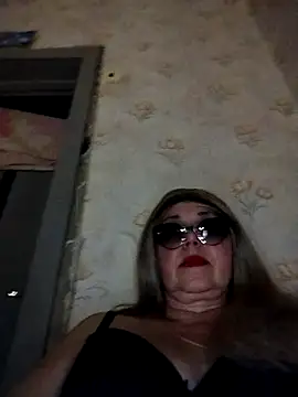 Snapshot of Vita72219 chatting on May 9, 6:46 pm Vita72219 online show from May 9, 6:46 pm