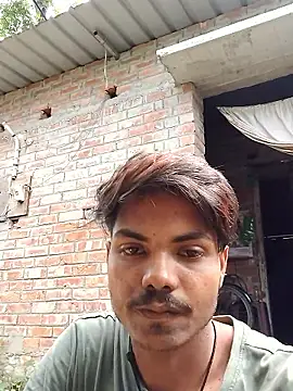 Snapshot of luck00y chatting on June 12, 3:38 am luck00y online show from June 12, 3:38 am
