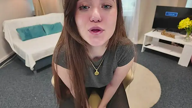 SunnyBloss online show from May 15, 3:52 pm