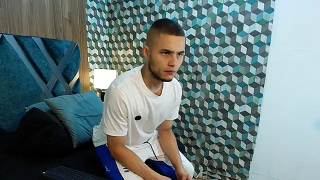 Snapshot of Joaho_Fernandez chatting on June 11, 12:32 am Joaho Fernandez online show from June 11, 12:32 am