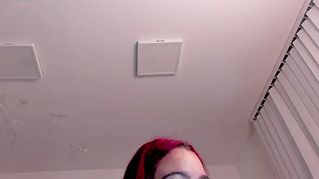 Snapshot of AfroditaVega_ chatting on April 15, 7:58 pm AfroditaVega online show from April 15, 7:58 pm