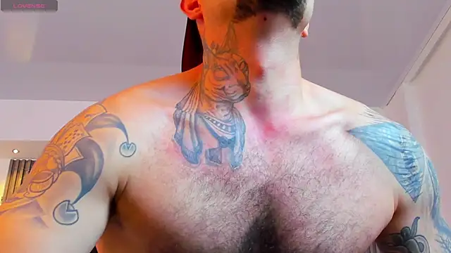 NICK OWEEN26 online show from March 30, 8:21 pm