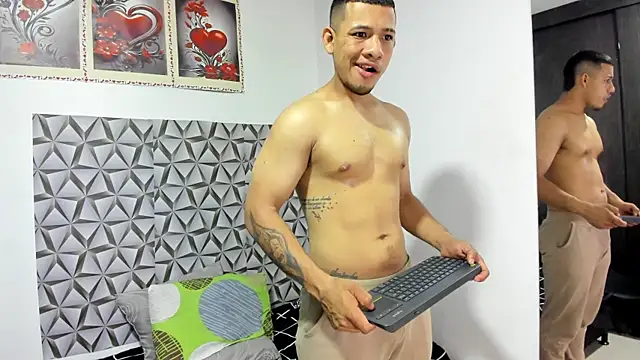 Snapshot of Benjamin_lich chatting on May 14, 7:20 pm Benjamin lich online show from May 14, 7:20 pm