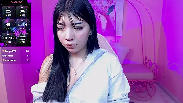 Snapshot of Soffi_x_x_ chatting on June 11, 12:32 am Soffi x x online show from June 11, 12:32 am