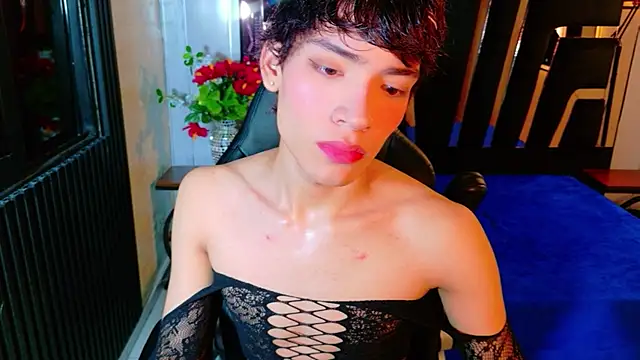 Snapshot of IsaacNovaa chatting on April 26, 1:31 pm IsaacNovaa online show from April 26, 1:31 pm