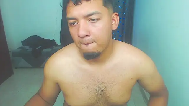 Itsdavidxxx online show from May 7, 1:16 pm