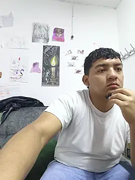 Snapshot of Itsdavidxxx chatting on May 25, 3:56 am Itsdavidxxx online show from May 25, 3:56 am
